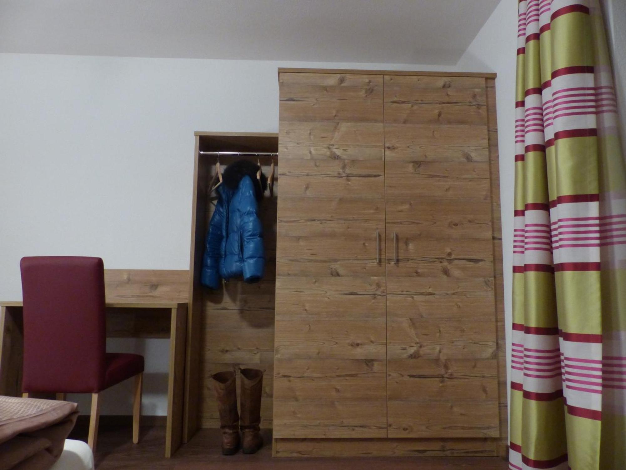 Haus Resi Lejlighed Berwang Værelse billede