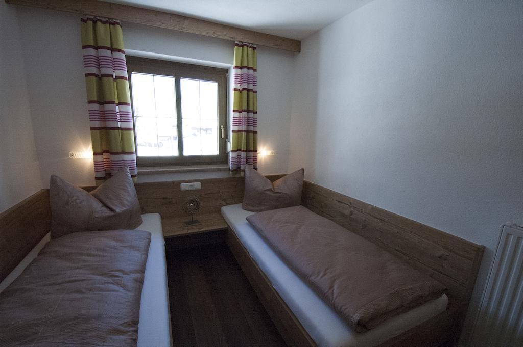 Haus Resi Lejlighed Berwang Værelse billede